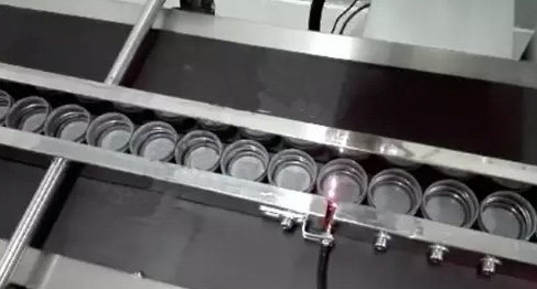 流水線激光打標飲料瓶蓋
